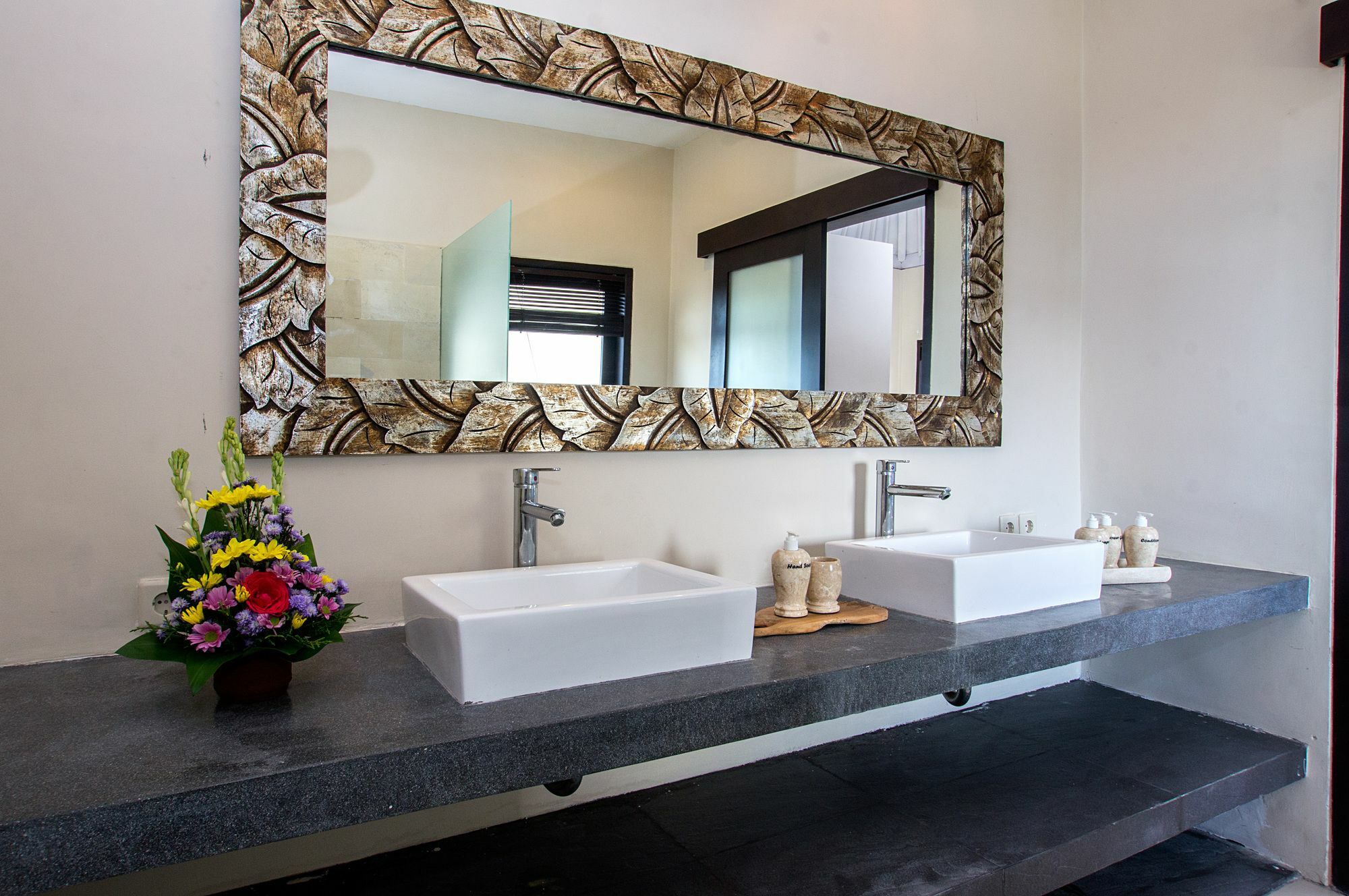 Villa Arushi Seminyak Kültér fotó